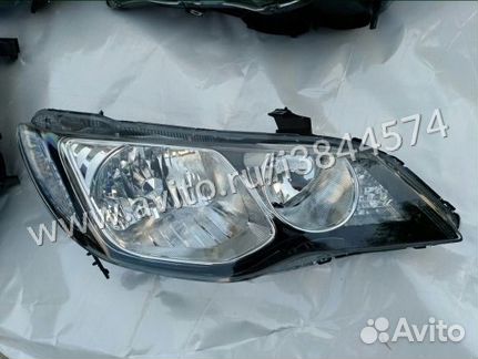 Фара правая левая новая Honda Civic 4d (06-08)