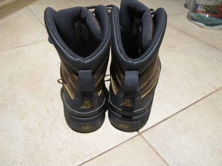 Утепленные ботинки nike