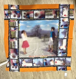 Moschino платок