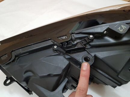 Фара правая Lexus Nx 1