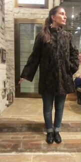 Полушубок каракулевый новый Kanishka,44-46