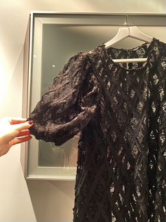 Кружевное платье Zara