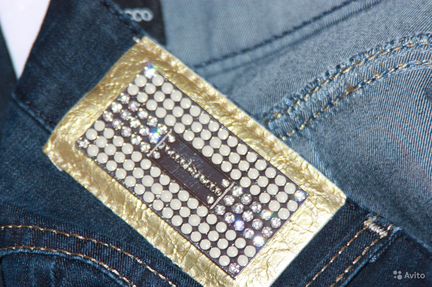 Новые джинсы. Фирмы Roccobarocco. Замеры на фото