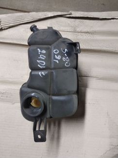 Бочек охлаждения Volvo S80 V70 XC70 XC60