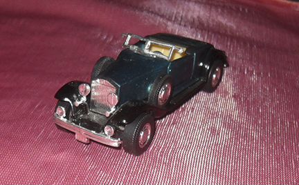 Rolls-Royce Phantom II - Yat Ming