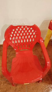 Детский стол и стульчик