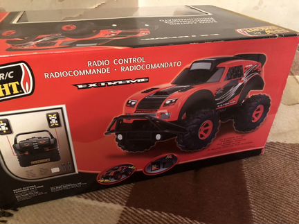 Машина на пульте