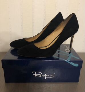 Женские чёрные туфли лодочки