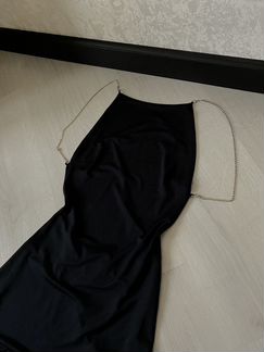 Платье с открытой спиной