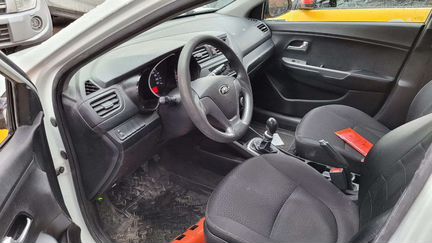 KIA Rio 1.4 МТ, 2017, 217 000 км