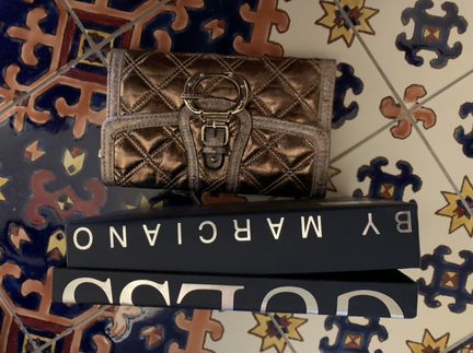 Ретро-сумочка от Guess (оригинал)