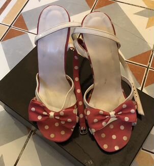 Босоножки женские