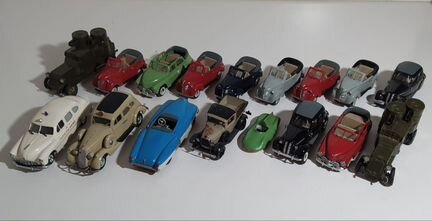 Коллекция моделей раритетных автомобилей 1:43