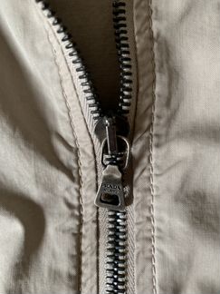 Ветровка Prada