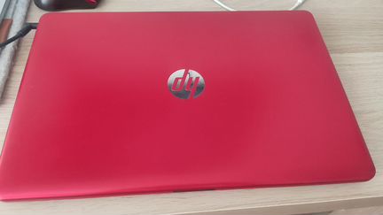 Ноутбук красный HP 15-bw023ur