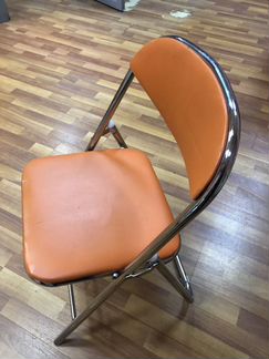 Стул складной металлический с мягким сиденьем новы