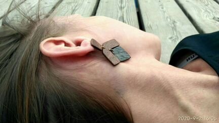 Авторские серьги из ценных пород дерева