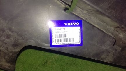 Volvo 9484371 Кронштейн бампера новый оригинал