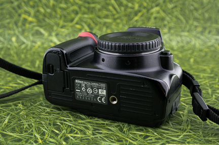 Nikon D3000 body продажа/обмен Прoбeг 23.001 кадра