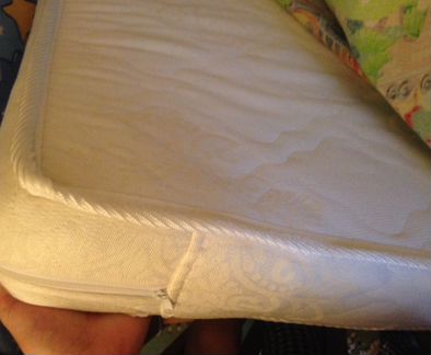 Детская кроватка+матрас+все аксессуары