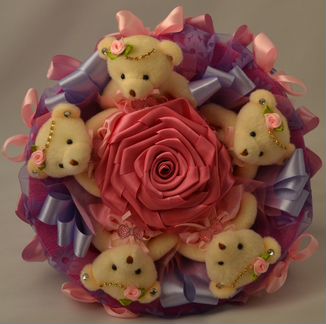 Подарки ручной работы из игрушек и конфет