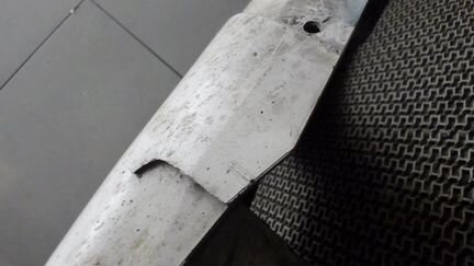 Молдинг (накладка кузовная), Крыла правое заднее T