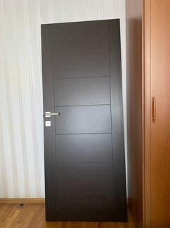 Дверь Mario Rioli цвета венге в полном комплекте