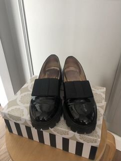 Лоферы лаковые