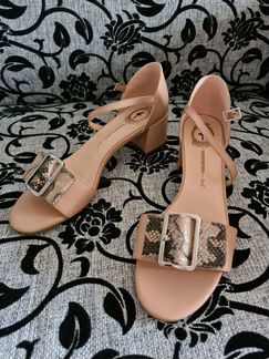 Новые кожаные босоножки туфли р. 41