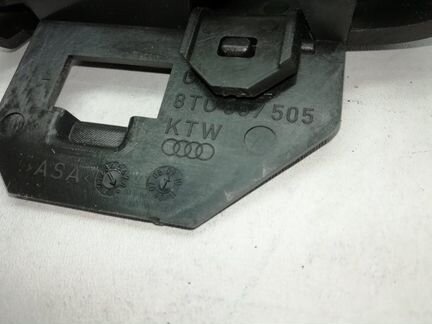 Крышка зеркала внутренняя передняя левая Audi A5