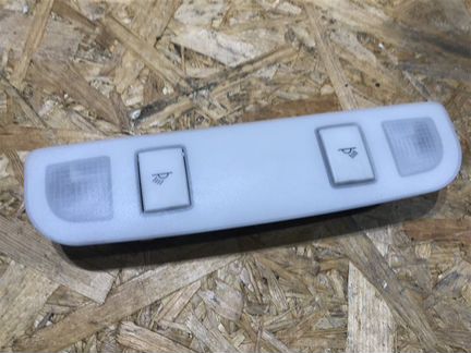 Плафон салона Audi A6 C6 AUK 2006