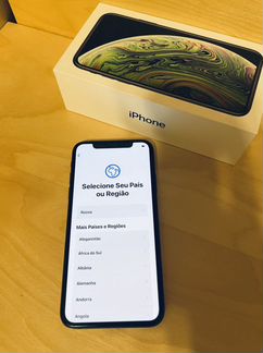 iPhone XS 64 GB черный