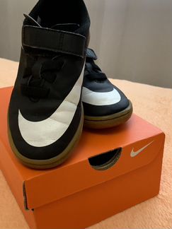 Футзалки Nike