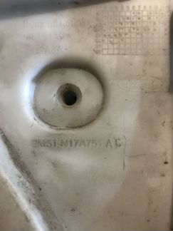 Кронштейн левый заднего бампера Форд Фокус 1