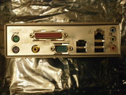 Материнская плата P4P800 S-478, AGP, DDR, IDE