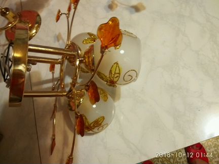 Люстры потолочные 2шт. с плафонами и без