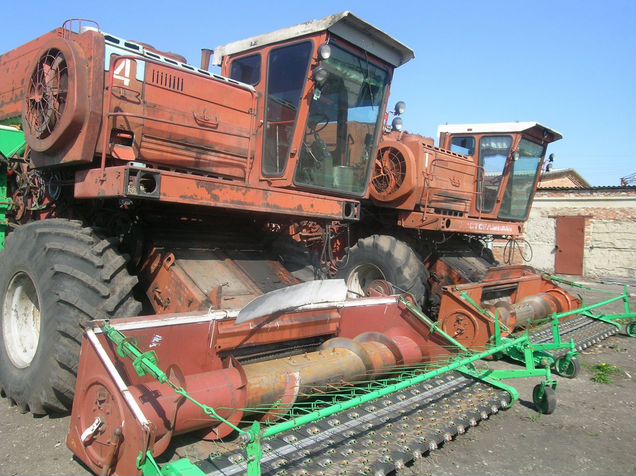 Дон 1500а фото комбайн дон 1500 - Грузовики и спецтехника в Республике Коми Б/у и новый коммерч