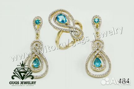 Женский золотой комплект с бриллиантами