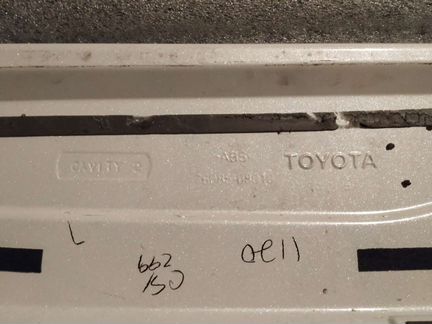 Молдинг 5 двери багажника toyota sienna 3