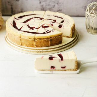 Чизкейк, макарони, тирамису, донатс, эклеры