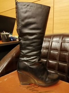 Зимние кожаные сапоги