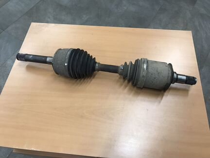 Приводной вал Toyota Land Cruiser 100 Передний