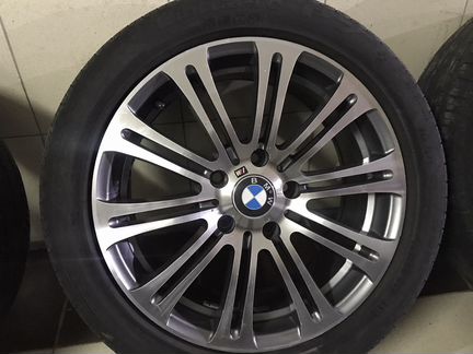 Продам бмв оргиналный диск+ шины
