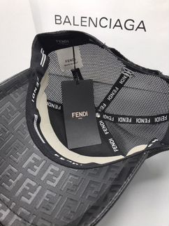 Бейсболка fendi