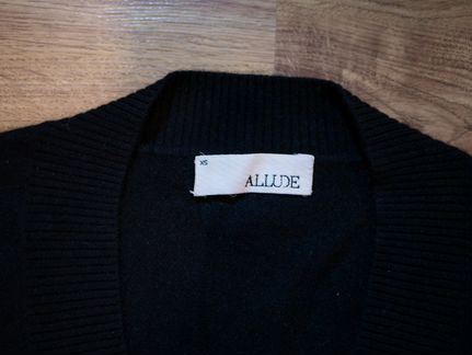 Кашемировое платье allude